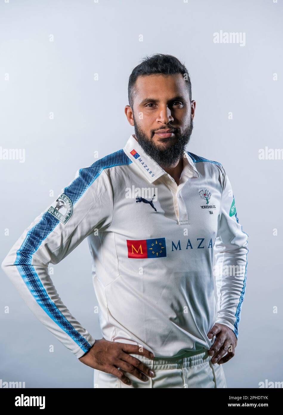 BILDER ABLEGEN. Foto von Allan McKenzie/SWpix.com - 05/04/2017 - Cricket - Yorkshire County Cricket Club Media Day 2017 - Headingley Cricket Ground, Leeds, England - Adil Rashid. Stockfoto