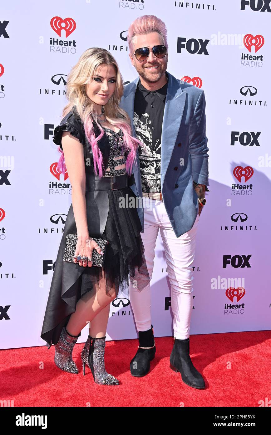 Hollywood, USA. 27. März 2023. Alexa Bliss und Ryan Cabrera kommen am 27. März 2023 bei den iHeartRadio Music Awards 2023 im Dolby Theatre in Hollywood, Kalifornien, an. © Tammie Arroyo/AFF-USA.com Guthaben: AFF/Alamy Live News Stockfoto