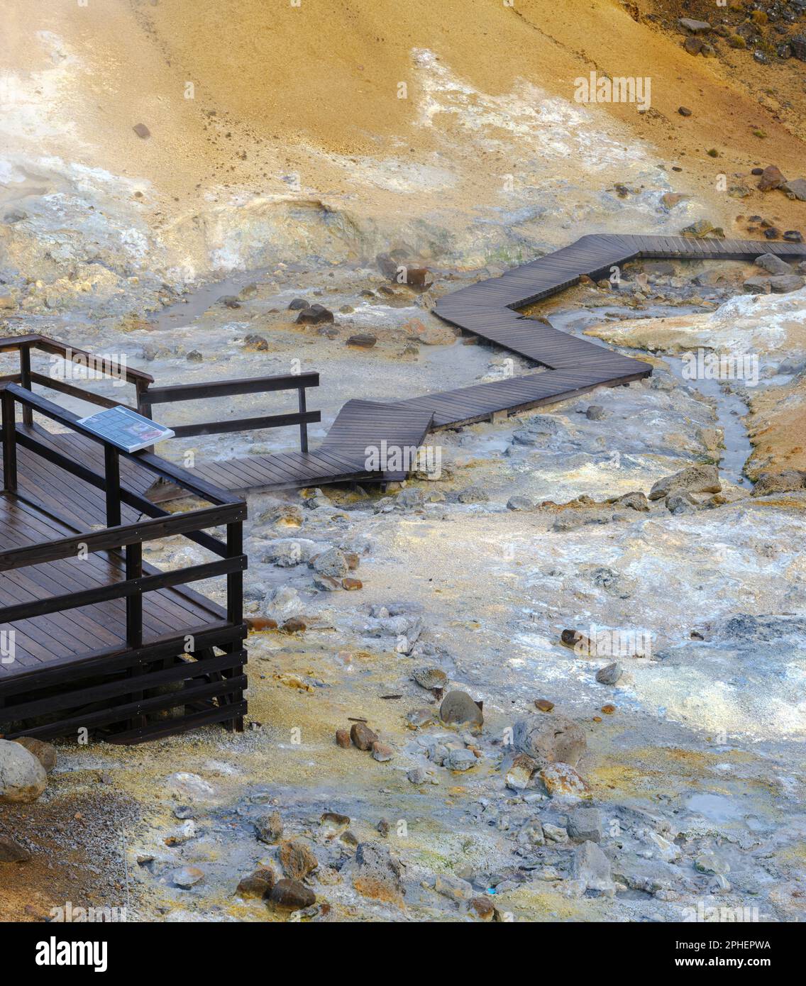 Geothermisches Feld von Seltun im Vulkansystem Krysuvik auf der Halbinsel Reykjanes. Europa, Nordeuropa, Island Stockfoto