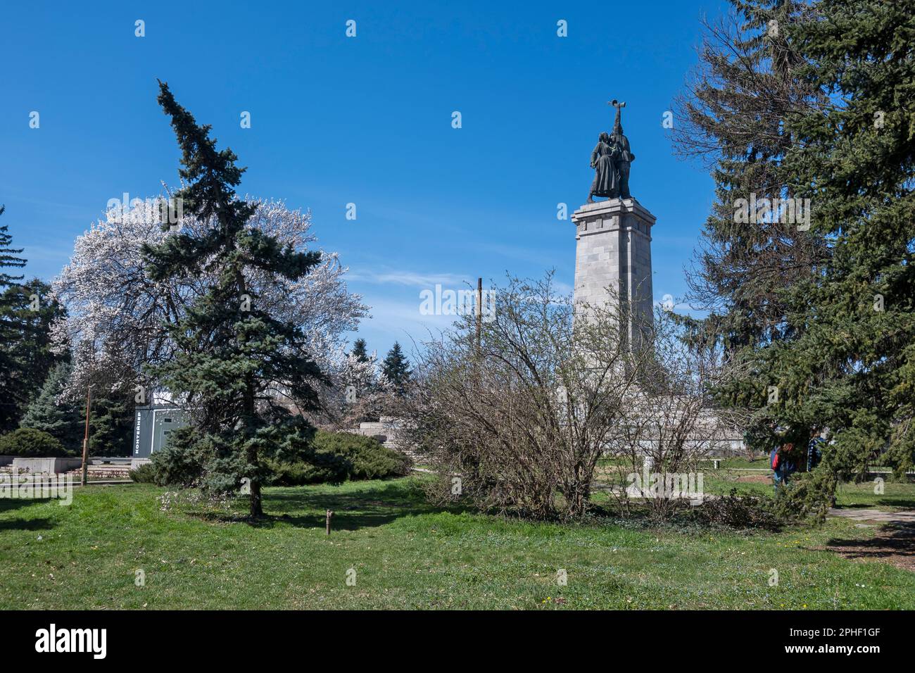 SOFIA, BULGARIEN - 19. MÄRZ 2023: Denkmal der Sowjetarmee in der Stadt ...