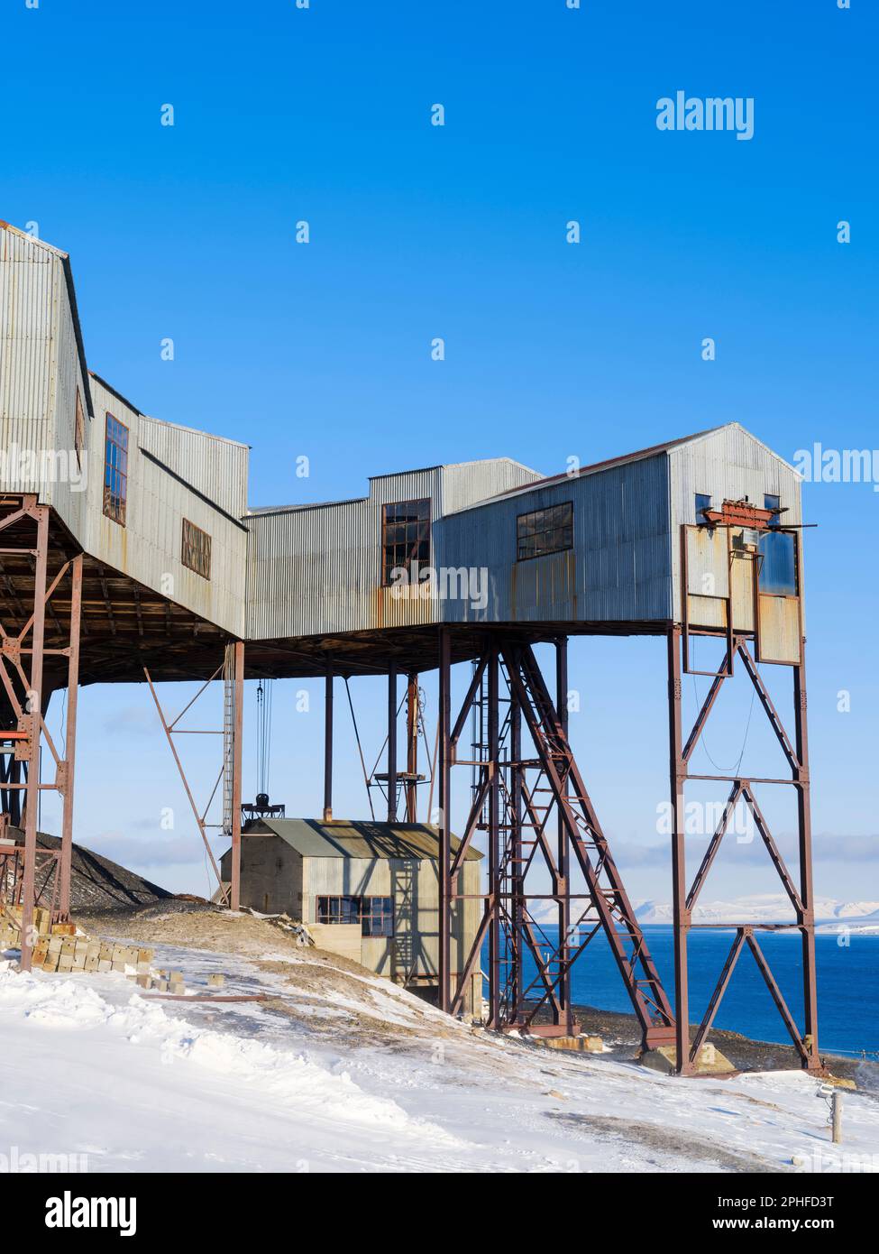 Historische Kohleseilbahnzentrale (Taubanesentrale), ein Wahrzeichen. Longyearbyen, die Hauptstadt von Svalbard auf der Insel Spitzbergen im Spitzberg Stockfoto