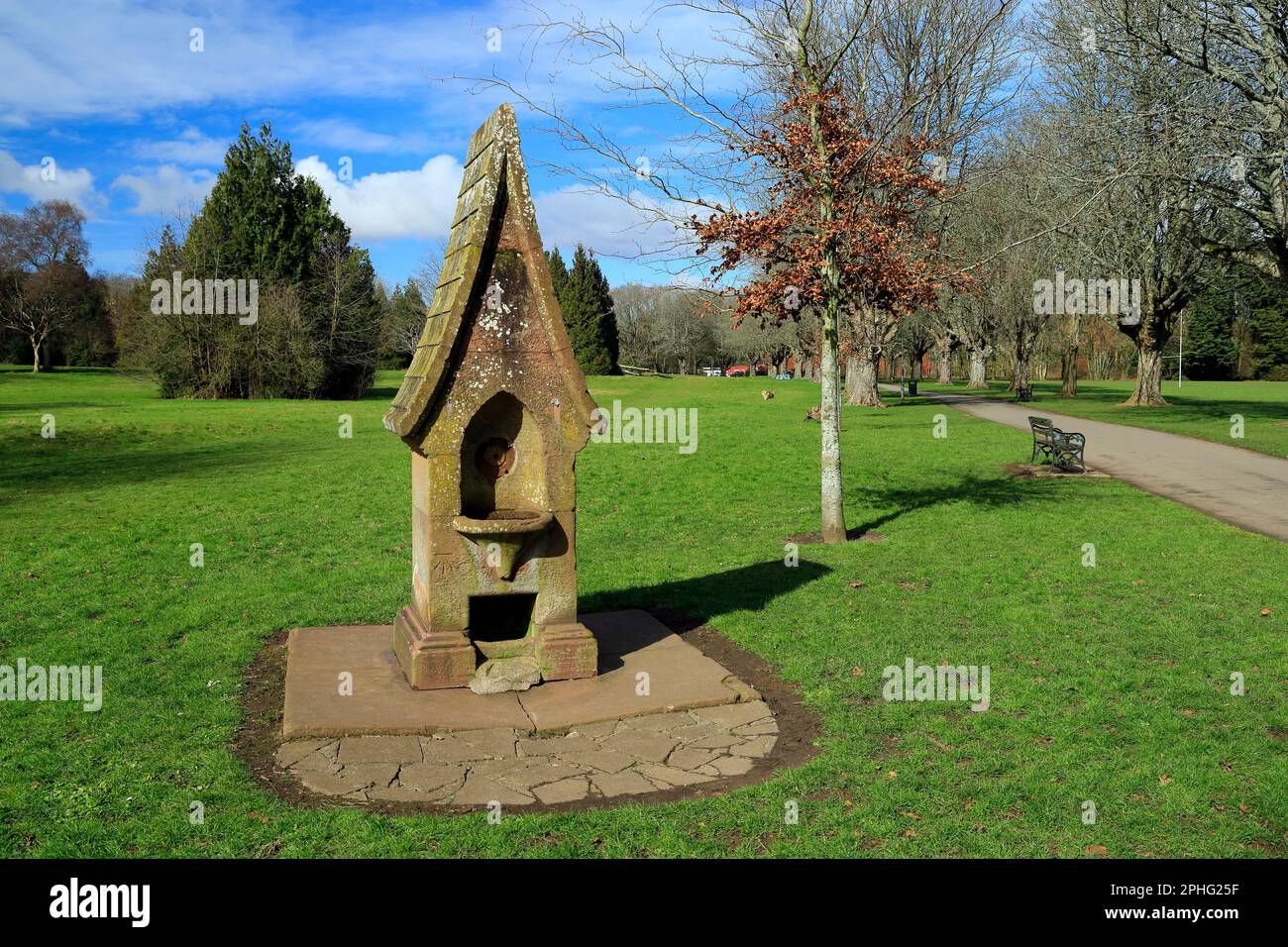Viktorianischen Trinkbrunnen, Llandaff Fields, Cardiff, Wales. Stockfoto