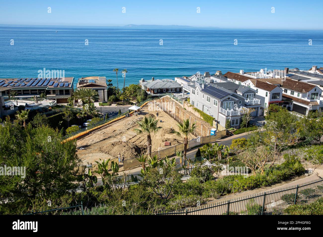 New Pacific Coast Luxusbauten Ausgrabungen und Ferienhäuser entlang Strands Beach in Dana Point, Orange County, Südkalifornien. Stockfoto