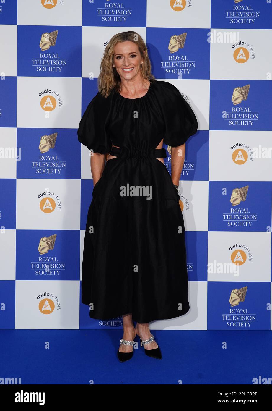 Gabby Logan kommt für die Royal Television Society Programme Awards im Grosvenor House Hotel, London. Foto: Dienstag, 28. März 2023. Stockfoto