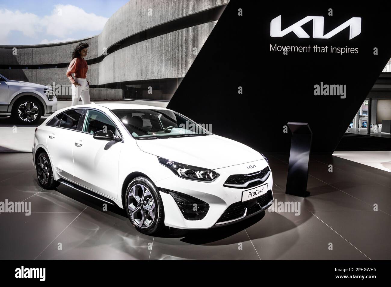 Das Fahrzeug Kia Proceed GT wird auf der Brüsseler Autosalon European Motor Show vorgestellt. Brüssel, Belgien - 13. Januar 2023. Stockfoto