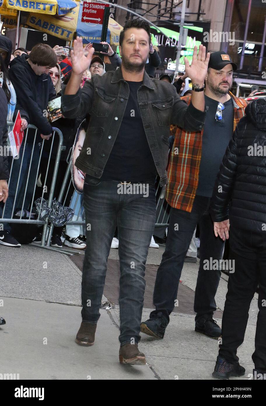 New York, New York, USA. 28. März 2023. Luke Bryan hat in Good Morning America am 28. März 2023 in New York City die neue Staffel von American Idol vorgestellt. Kredit: Rw/Media Punch/Alamy Live News Stockfoto