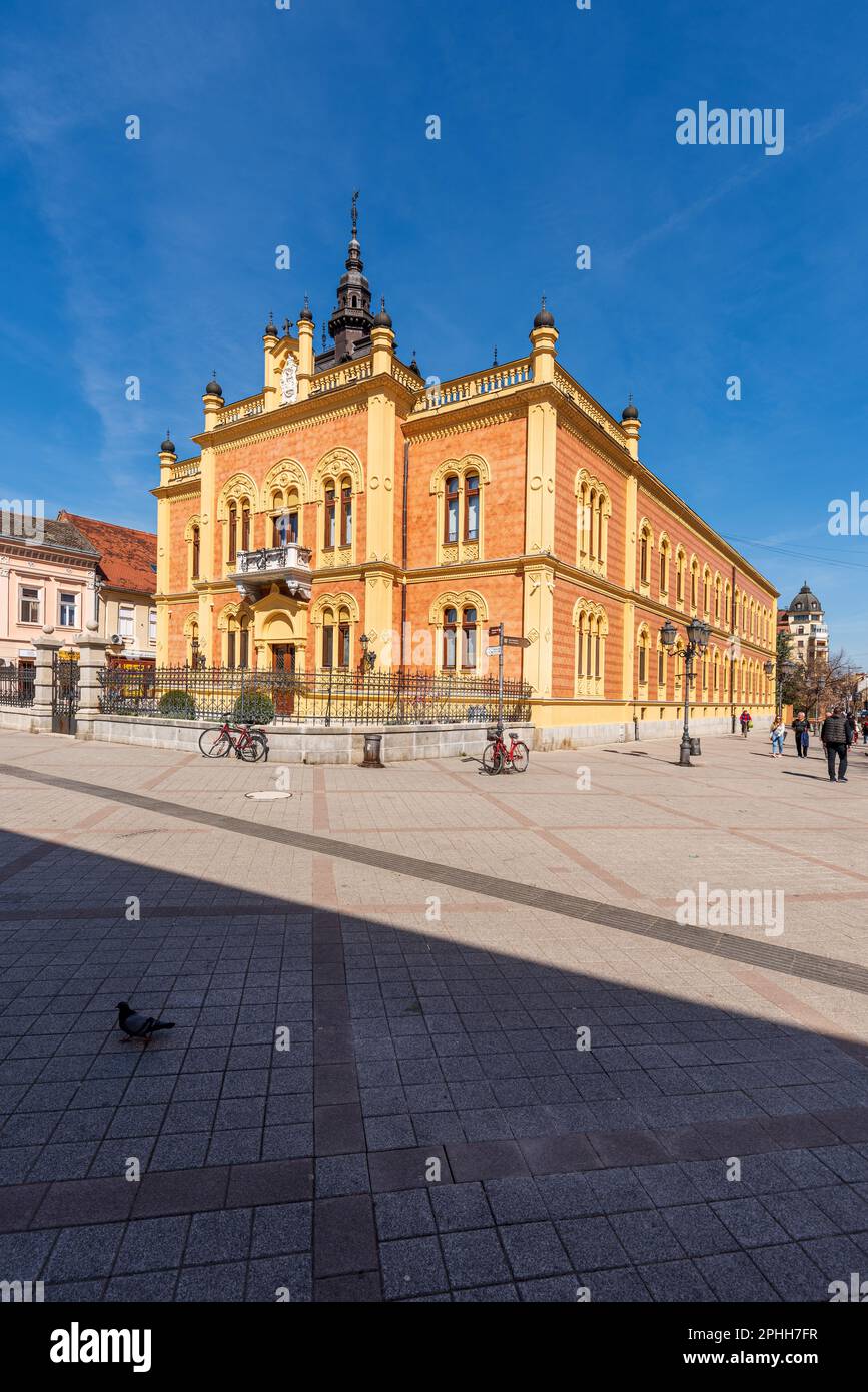 Novi Sad, Serbien - 24. März 2023: Orthodoxer Bischofspalast, Palast des Bischofspalastes der serbischen orthodoxen Kirche, wurde 1741 durch die Bemühungen von b erbaut Stockfoto