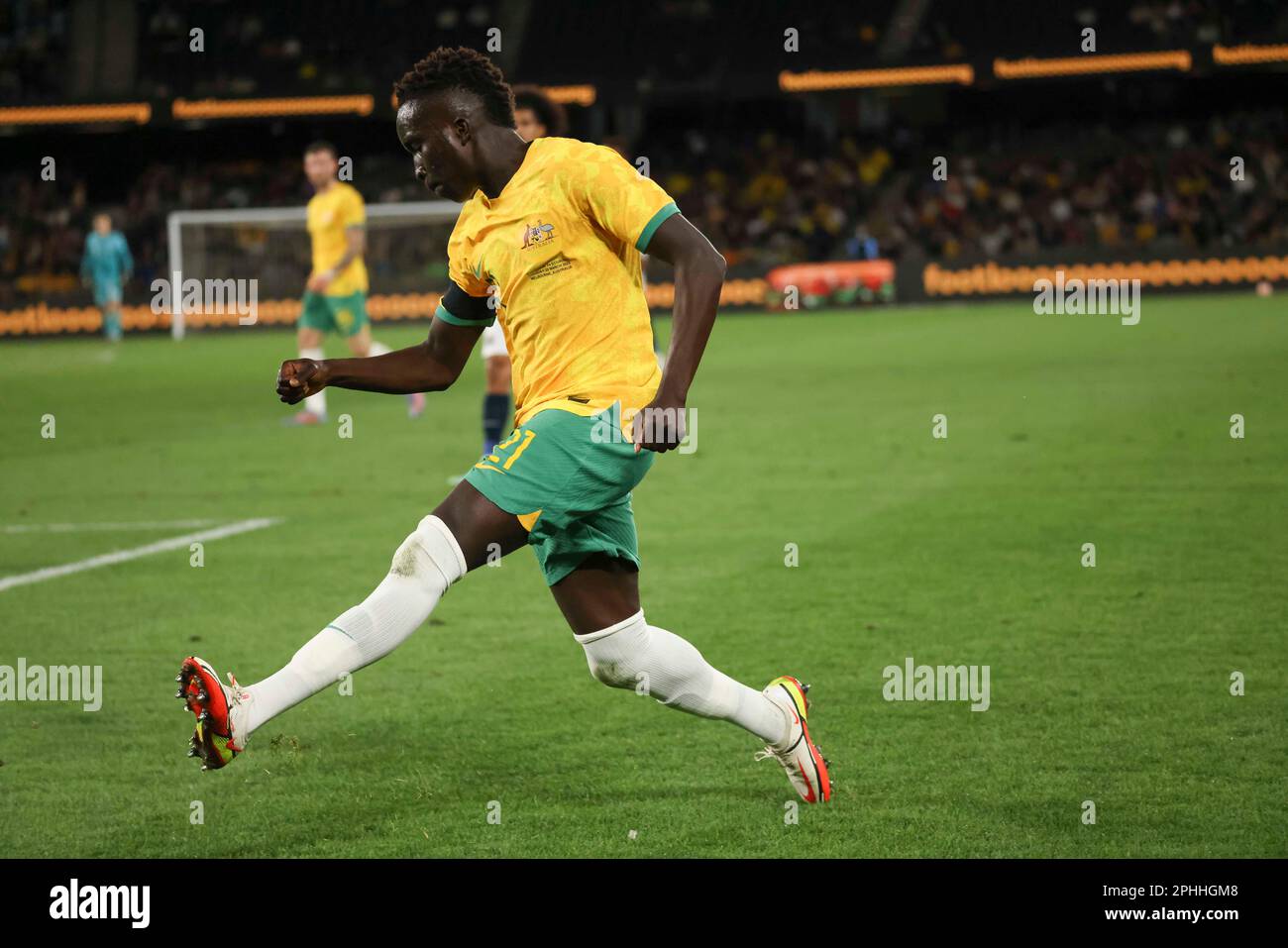 Melbourne, Australien. 28. März 2023. Garang Kuol aus Australien während des Spiels Australian Socceroos vs Ecuador International Friendly im Marvel Stadium. (Endergebnisse: Ecuador 2 - 1 Australien). (Foto: George Hitchens/SOPA Images/Sipa USA) Guthaben: SIPA USA/Alamy Live News Stockfoto