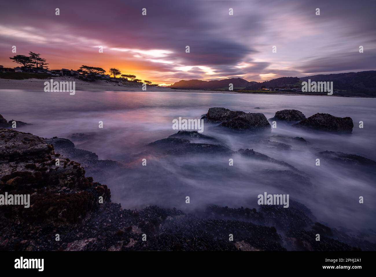 Sonnenaufgang am Carmel River Beach in Kalifornien Stockfoto