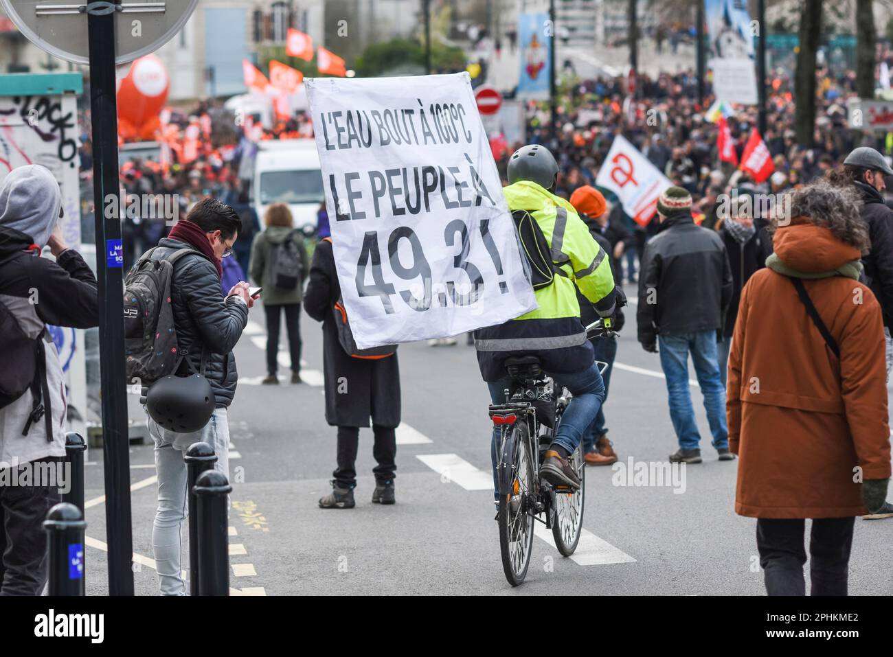 Nantes, Frankreich: 28. März 2023, Demonstrationen gegen die Anhebung des Rentenalters in Frankreich. Stockfoto