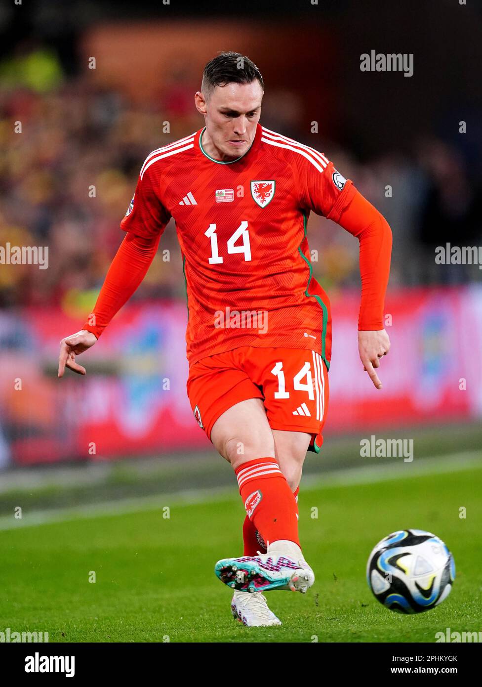 Connor Roberts von Wales während des UEFA Euro 2024-Qualifikationsspiels der Gruppe D im Cardiff City Stadium, Cardiff. Foto: Dienstag, 28. März 2023. Stockfoto