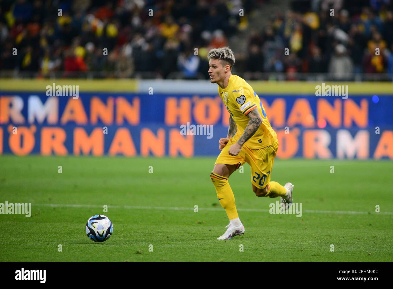 Denis man #20 spielte während des Qualifikationsspiels zur Euro 2024 Rumänien gegen Belarus auf 28.03.2022, Bukarest, Cristi Stavri Stockfoto