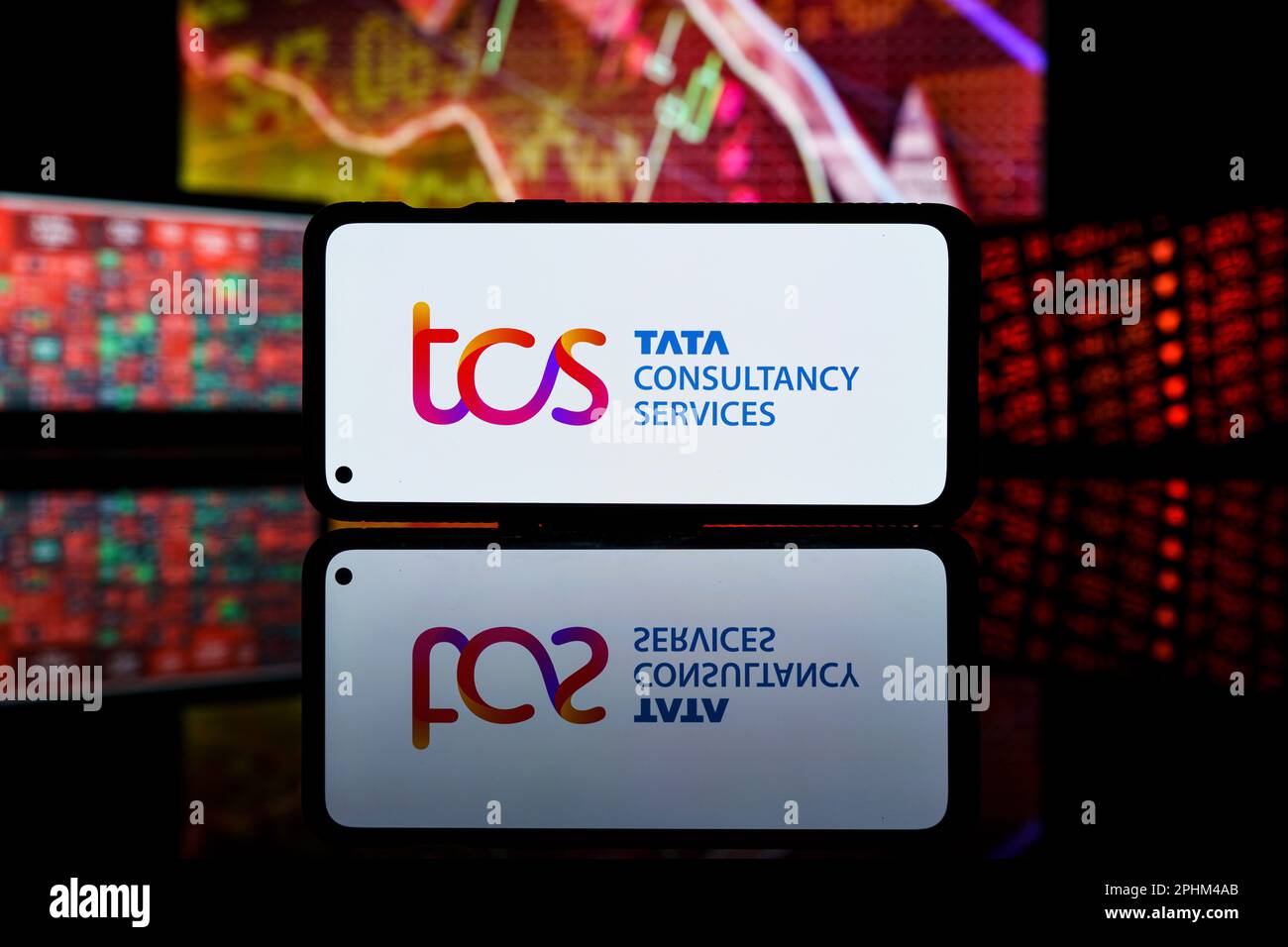 Die Aktien des Unternehmens Tata Consultancy Services fielen an der Börse. Finanzkrise und Scheitern von TCS-Unternehmen. Stockfoto