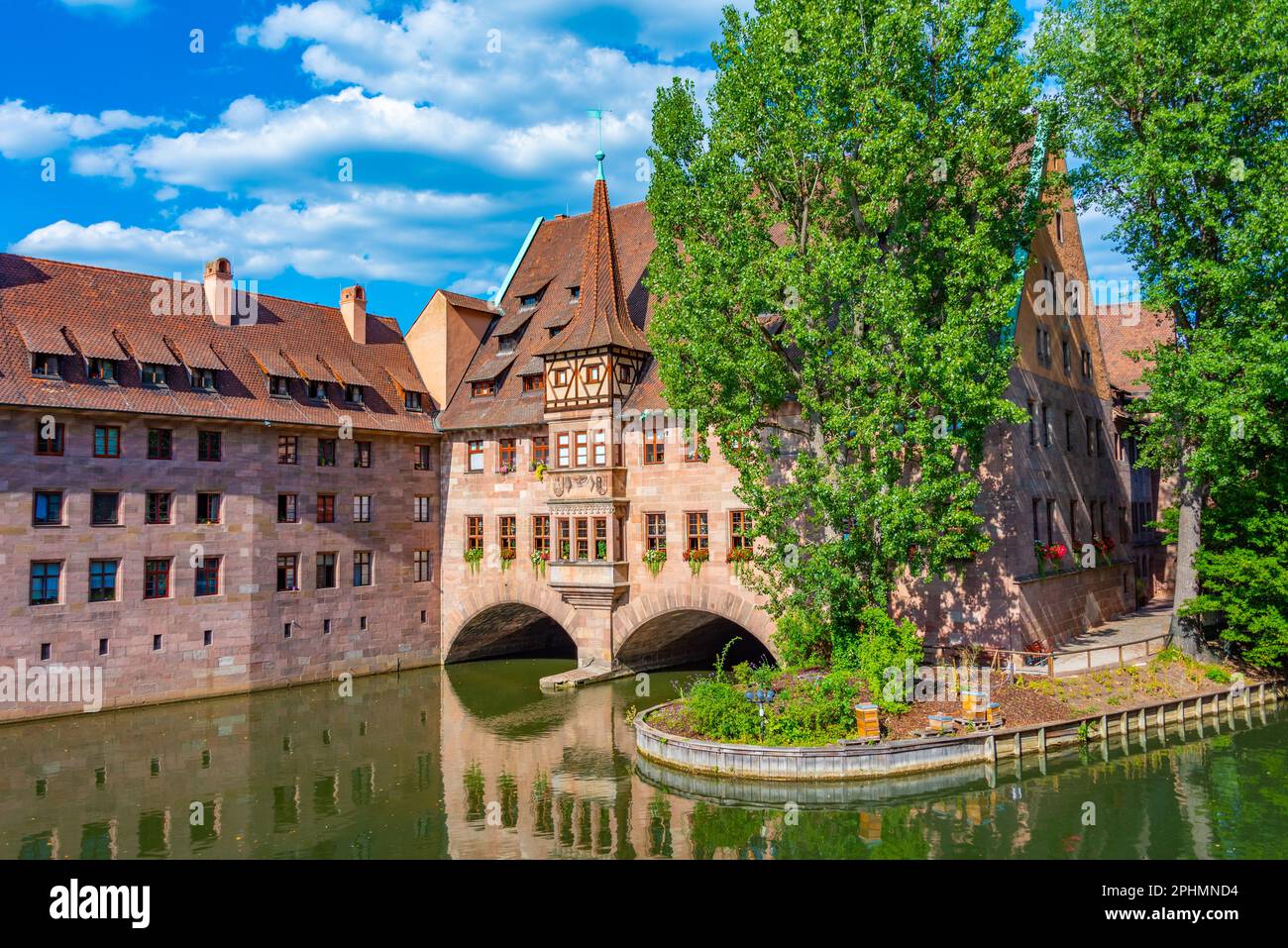 Antikes Nürnberger Heilig Geist Spital-Gebäude in Nürnberg. Stockfoto