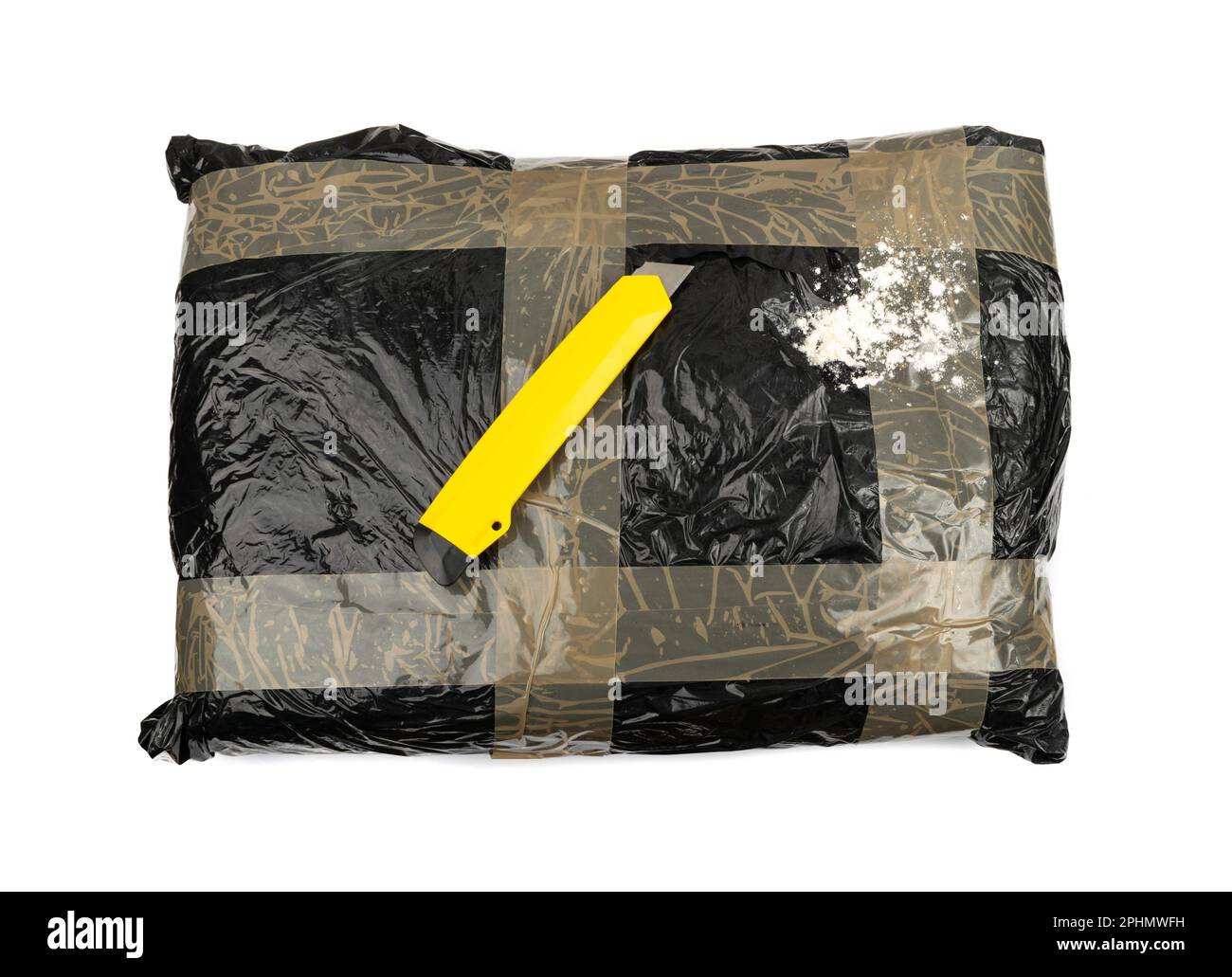 Beschlagnahmter Drogenbeutel isoliert. Drogenpakete, Heroin-Ziegel, Kokain-Rudel, Schmuggel, Drogenhandel mit weißem Hintergrund Stockfoto