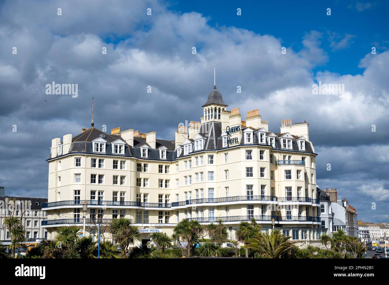 Hotels und Gebäude an der Sesafront und Promenade Eastbourne UK Stockfoto