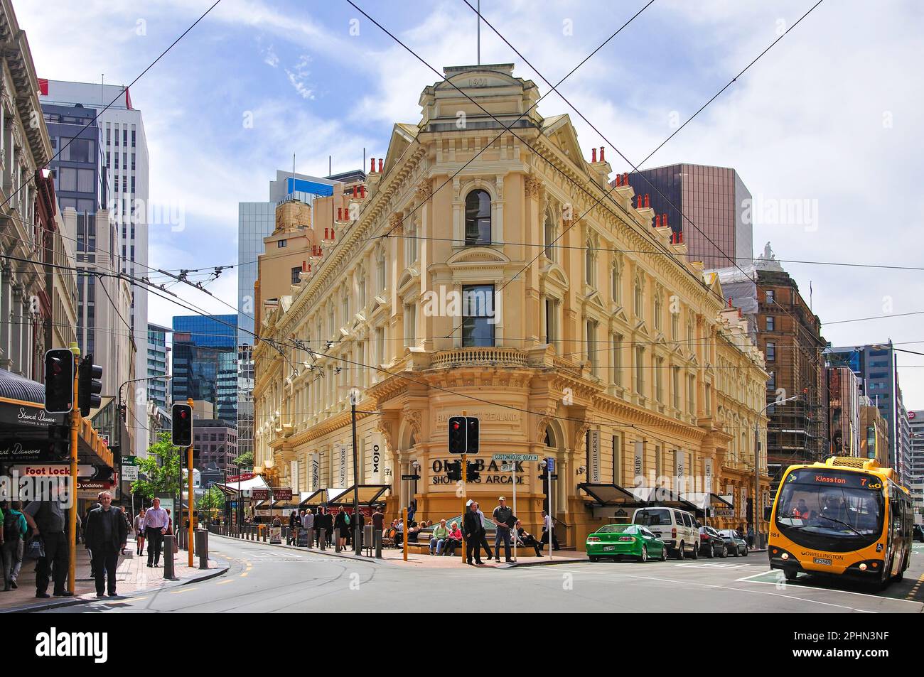 Alte Bank von Neuseeland Gebäude (Einkaufspassage), Cnr. Lambton Quay und Customhouse Quay, CBD, Wellington, Wellington, Neuseeland Stockfoto