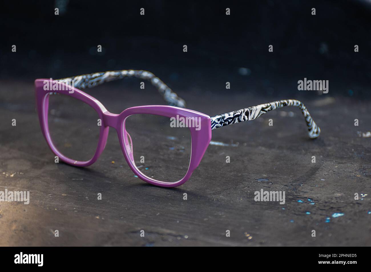 Pink- und Zebrabrille Stockfoto