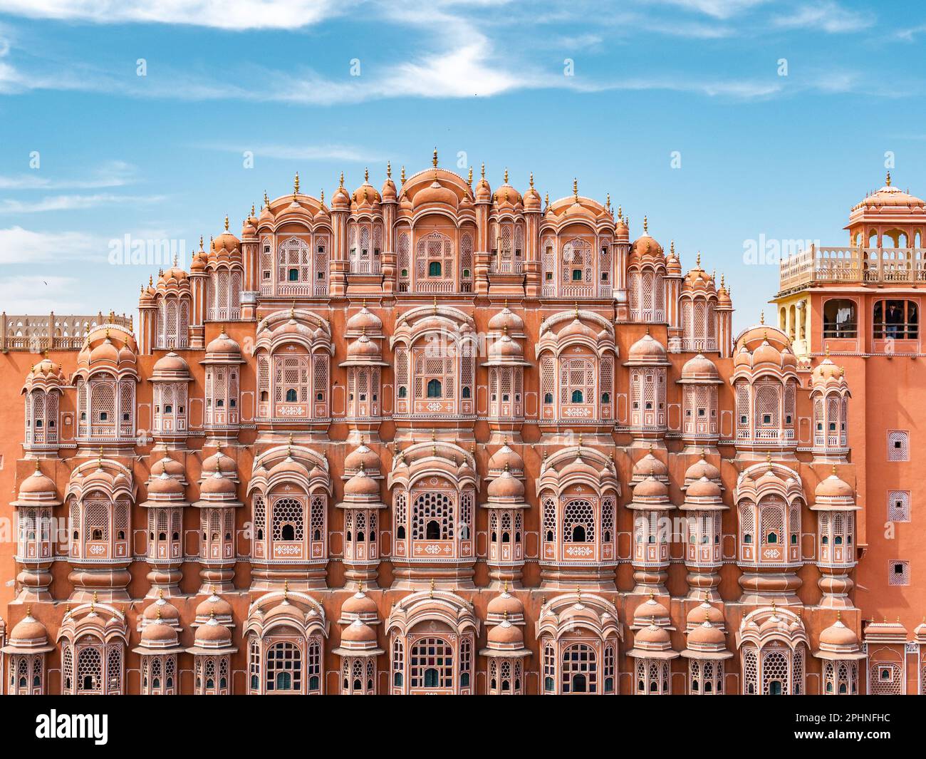 Historisches Wahrzeichen Hawa Mahal alias Palace of the Winds in Jaipur, Rajasthan, Indien. Stockfoto