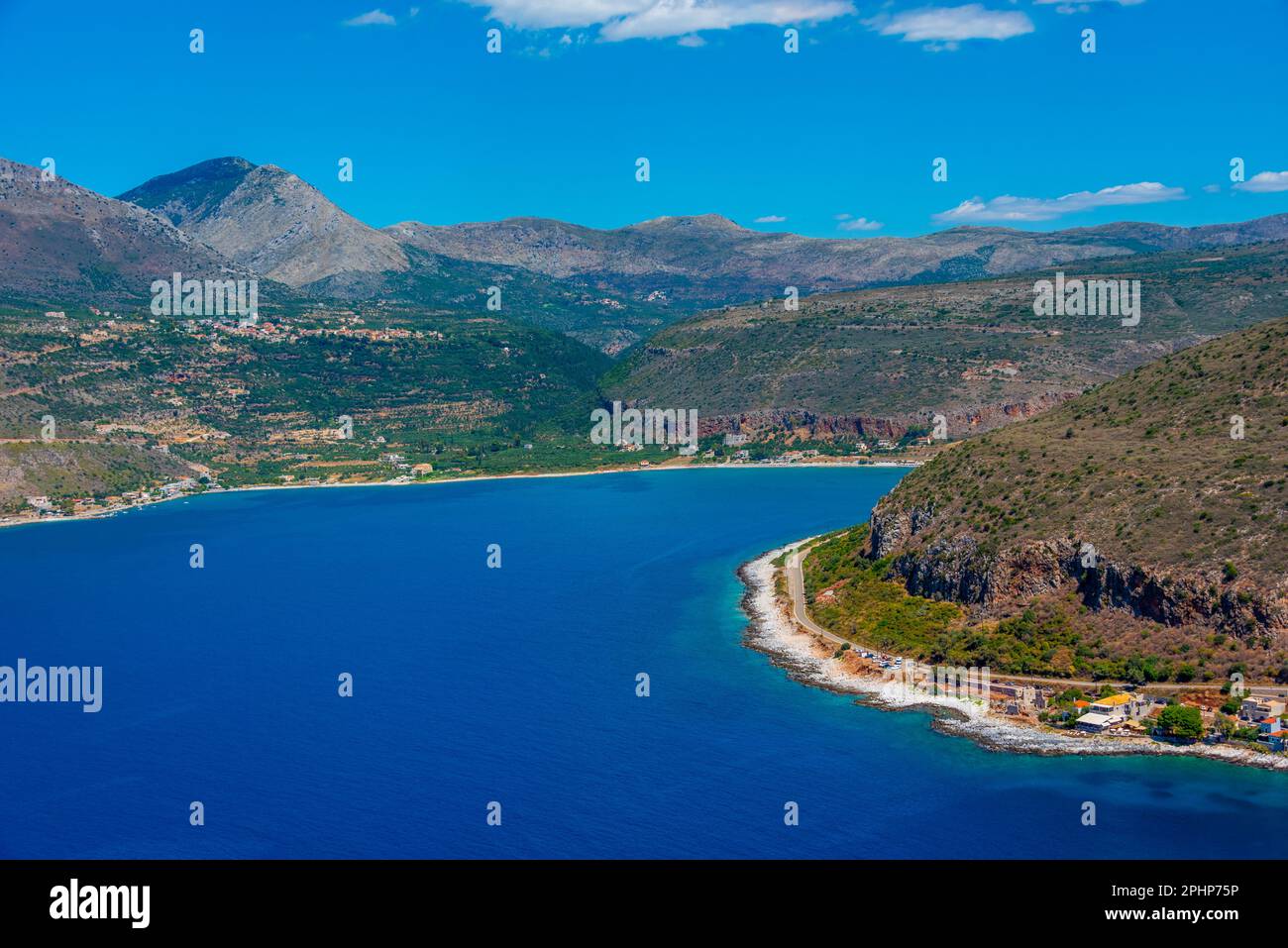 Panoramablick auf die Landschaft des Strandes Itilo in Griechenland. Stockfoto