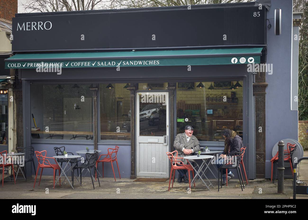 Merro Café und Lebensmittelgeschäft in Crouch End, London Borough of Haringey, England, Großbritannien. Stockfoto
