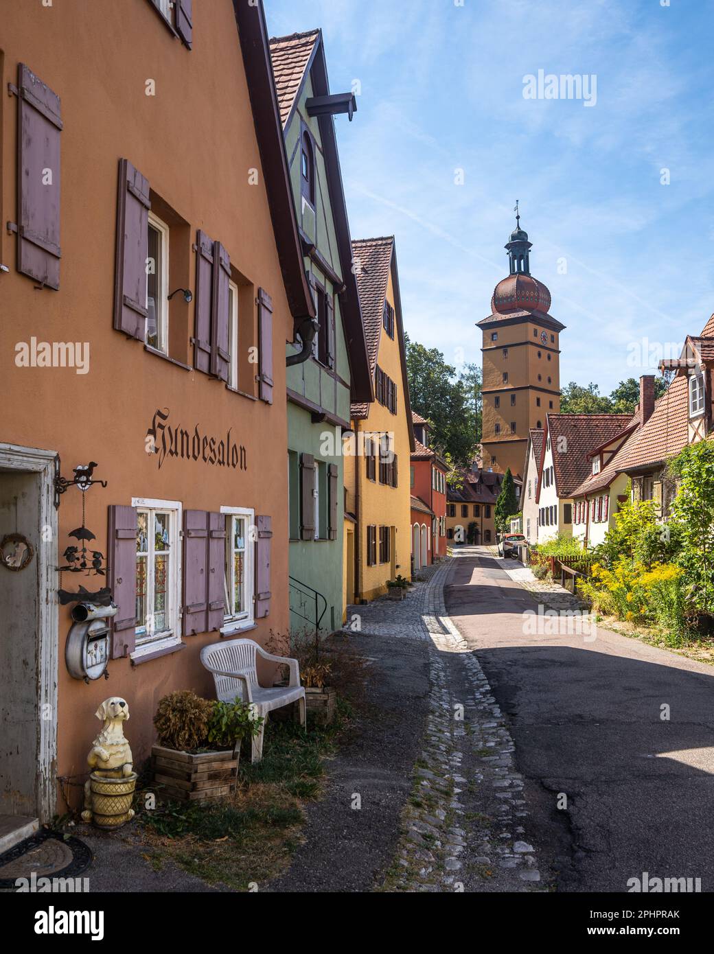 Blick auf Dinkelsbuhl, eine malerische historische Stadt an der Romantischen Straße. Dinkelsbühl, Bayern, Deutschland, August 2022 Stockfoto