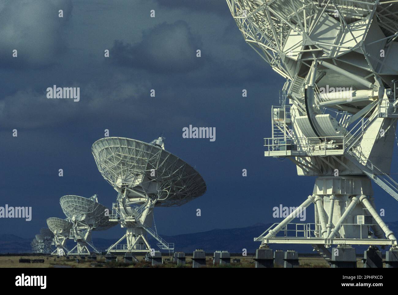 RADIOTELESKOP SATELLITENSCHÜSSELN SAN AUGUSTINE SCHLICHT NEW MEXICO USA Stockfoto