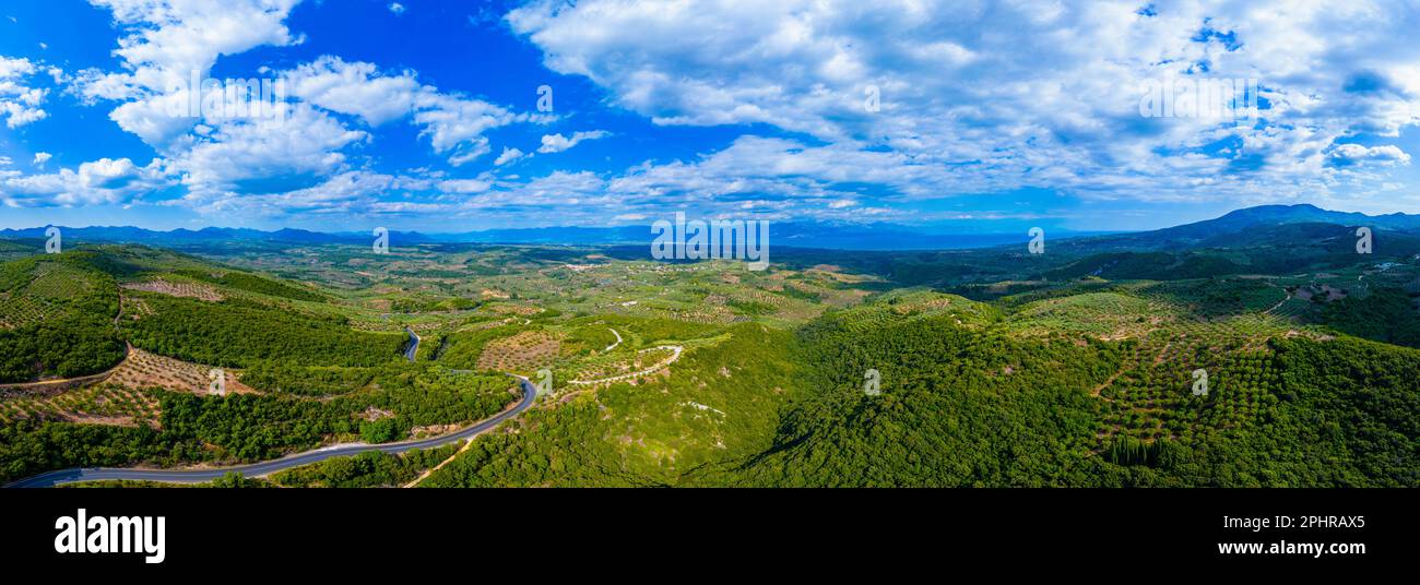 Wilde Landschaft der Halbinsel Peloponnes in Griechenland. Stockfoto