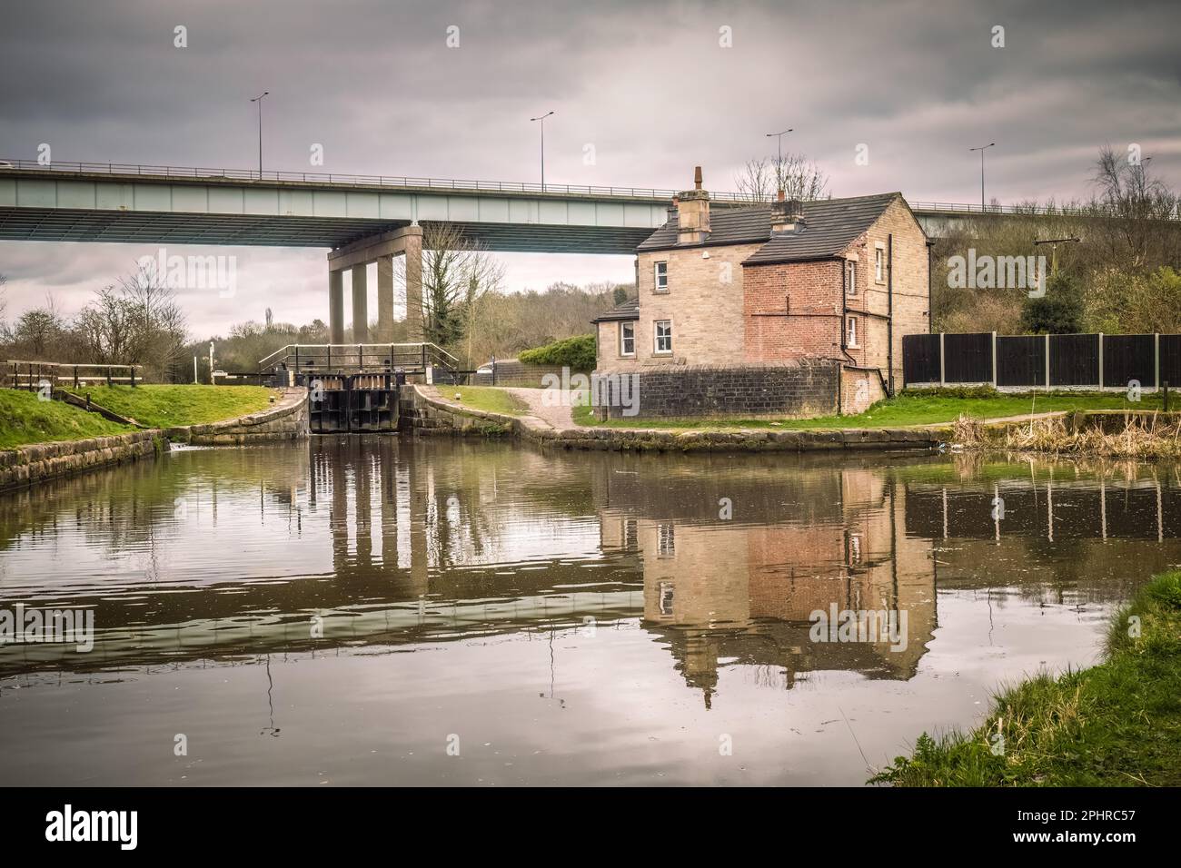 26.03.2023 Appley Bridge, Lancashire, Vereinigtes Königreich. Der Leeds Liverpool Canal an der Appley Bridge in der Nähe von Wigan im Großraum Manchester Stockfoto