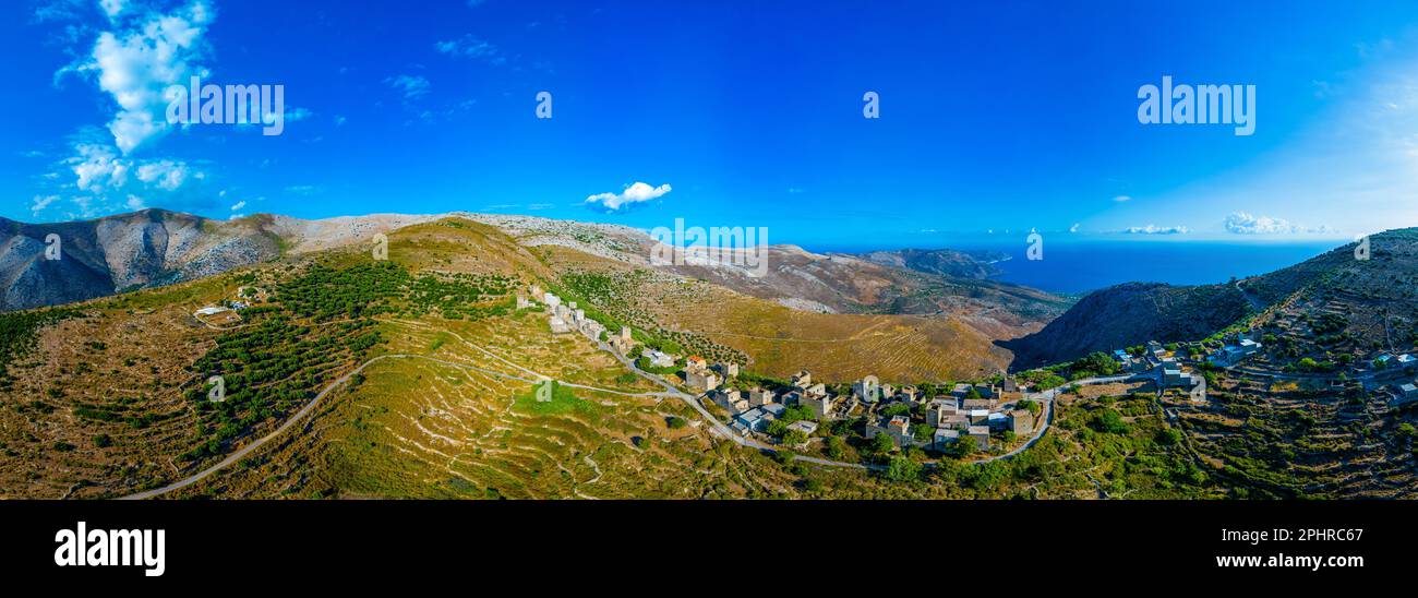 Das Dorf Mountanistika auf der Halbinsel Peloponnes in Griechenland. Stockfoto