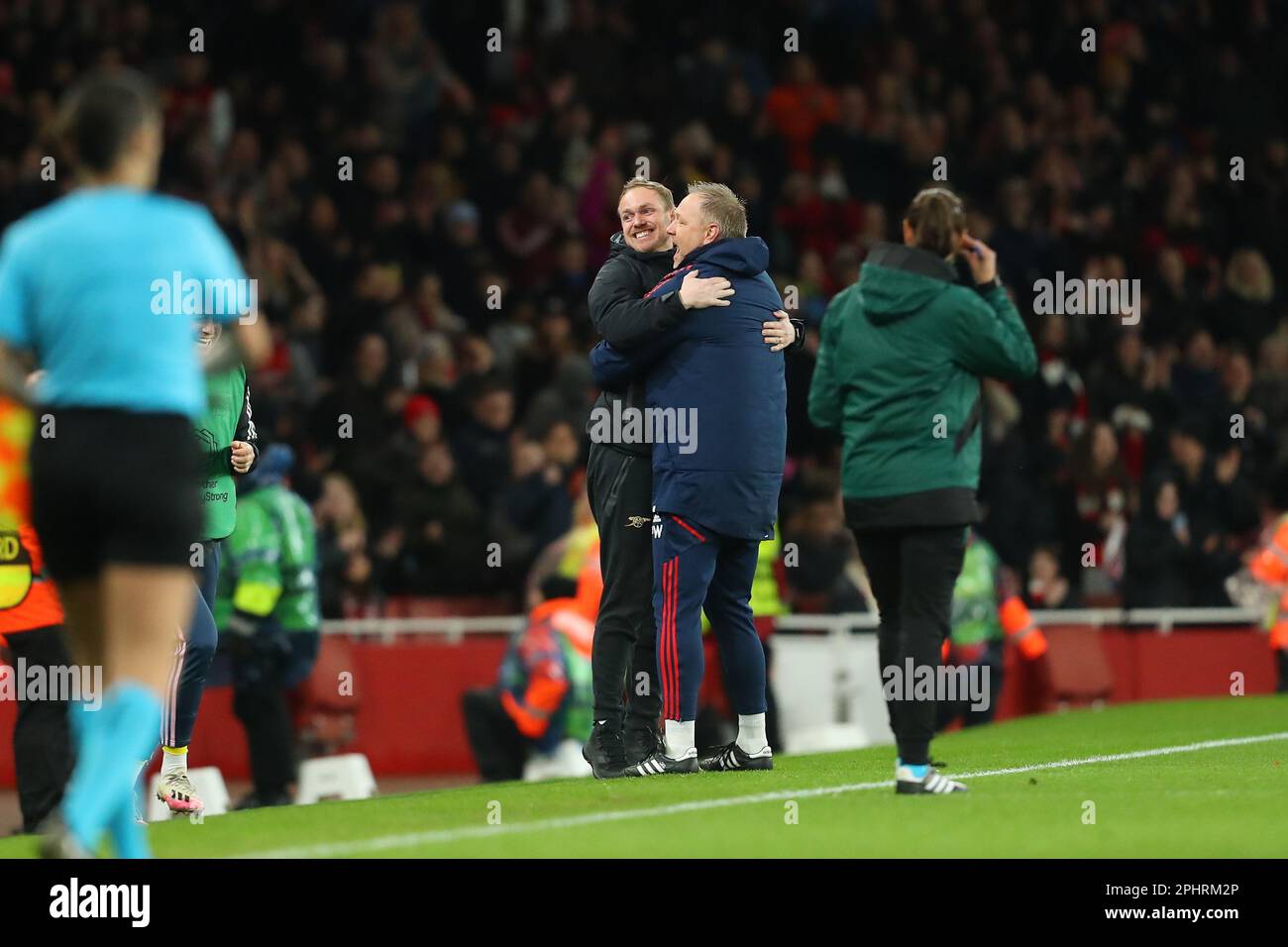 Emirates Stadium, London, Großbritannien. 29. März 2023. Womens Champions League Quarter Final Fußball, Arsenal gegen Bayern München; Arsenal Manager Jonas Eidevall feiert mit der Endpfiffe. Kredit: Action Plus Sports/Alamy Live News Stockfoto