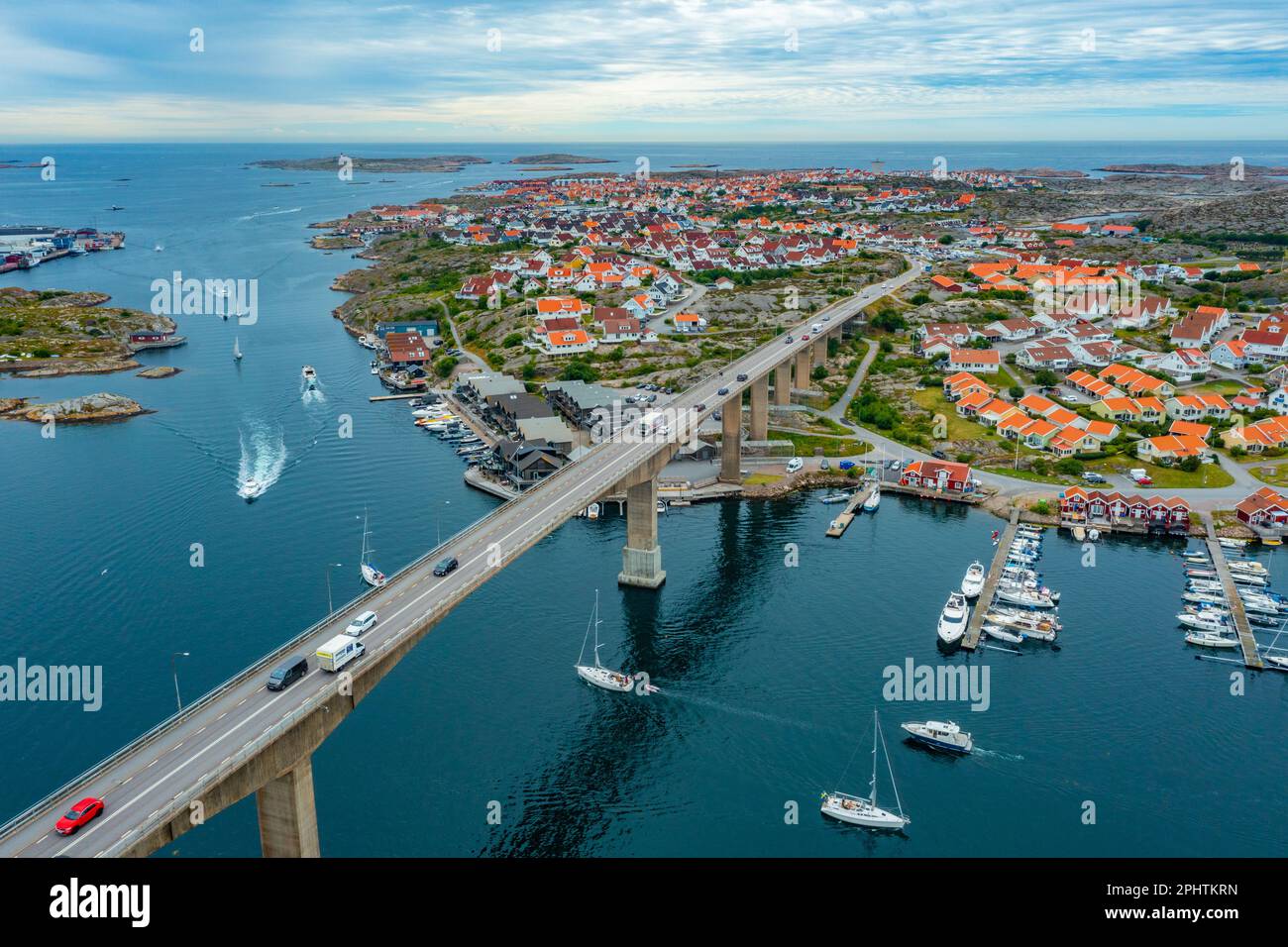 Panoramablick auf die schwedische Stadt Kungshamn. Stockfoto