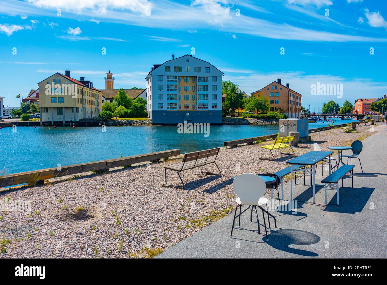 Traditionelle Hafengebäude in Karlskrona, Schweden. Stockfoto