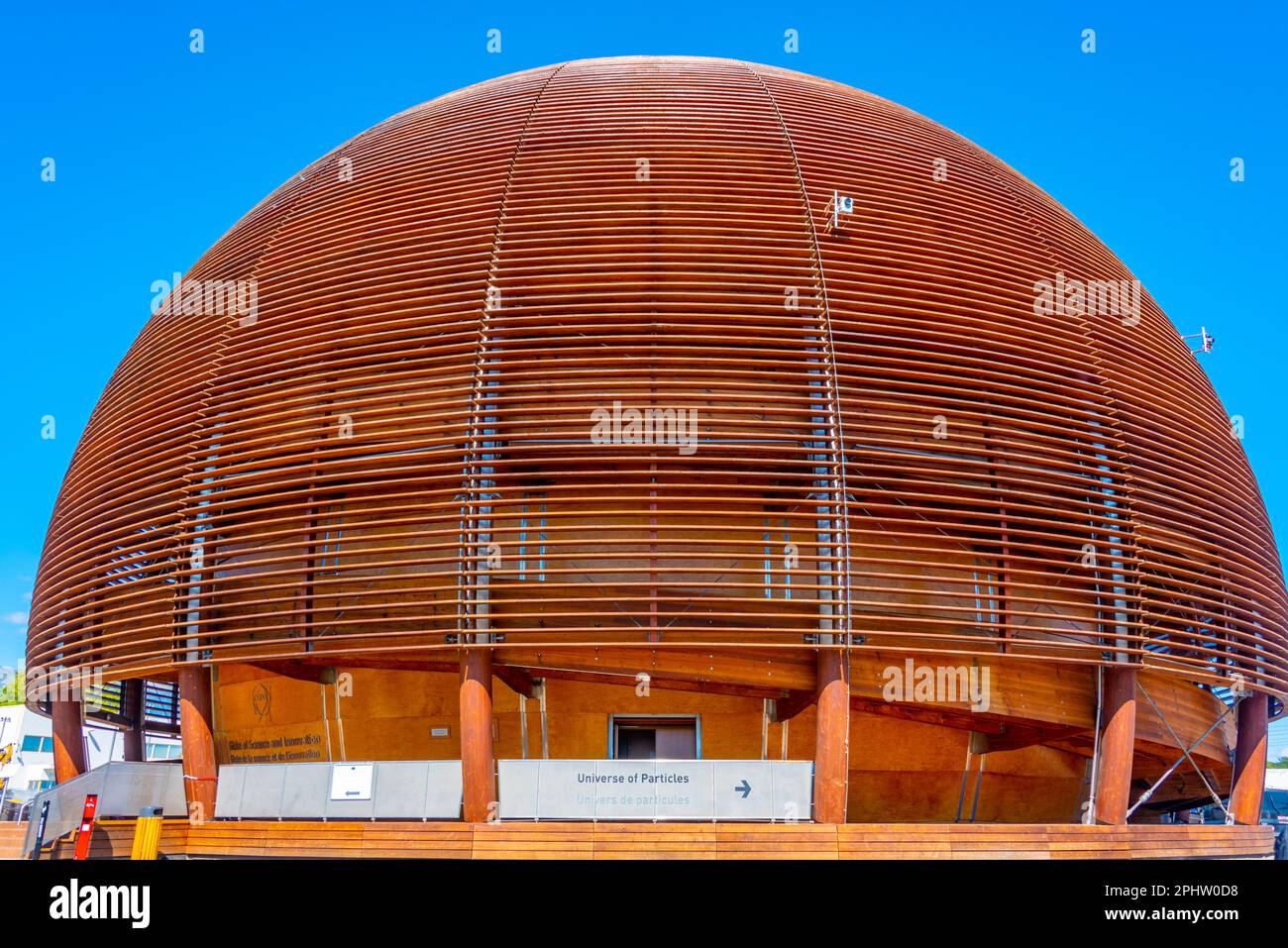 Globe of Science and Innovation beim CERN in der Schweiz. Stockfoto