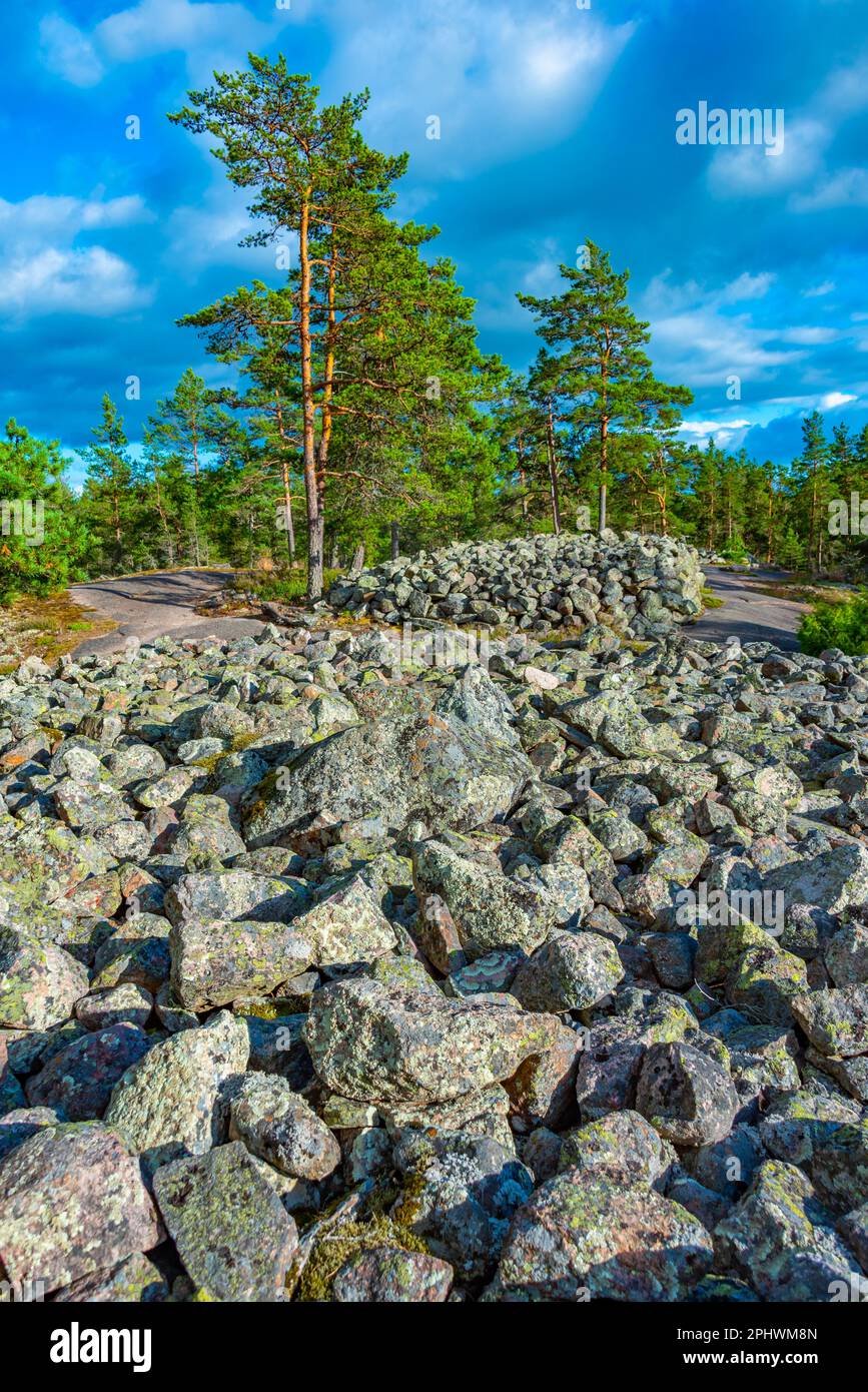 Sammallahdenmäki ist eine Grabstätte aus der Bronzezeit in Finnland in der Nähe von Rauma Stockfoto