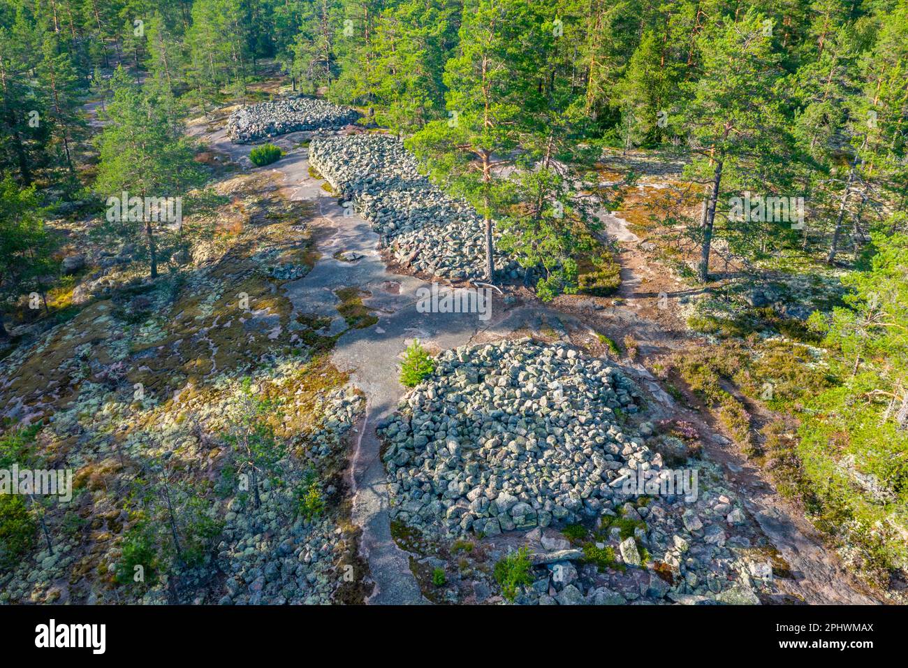 Sammallahdenmäki aus der Vogelperspektive, eine Grabstätte aus der Bronzezeit in Finnland in der Nähe von Rauma Stockfoto