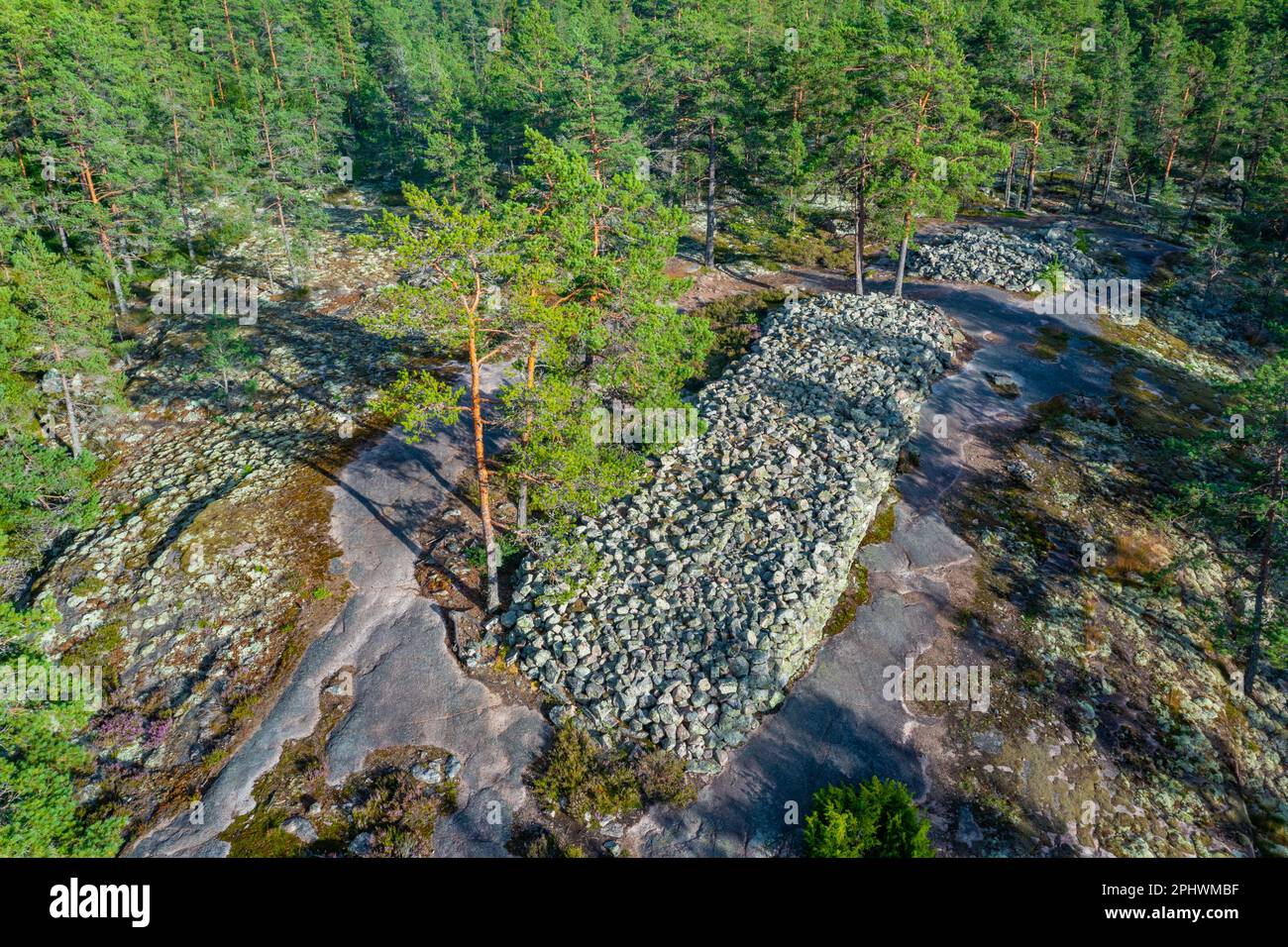 Sammallahdenmäki aus der Vogelperspektive, eine Grabstätte aus der Bronzezeit in Finnland in der Nähe von Rauma Stockfoto