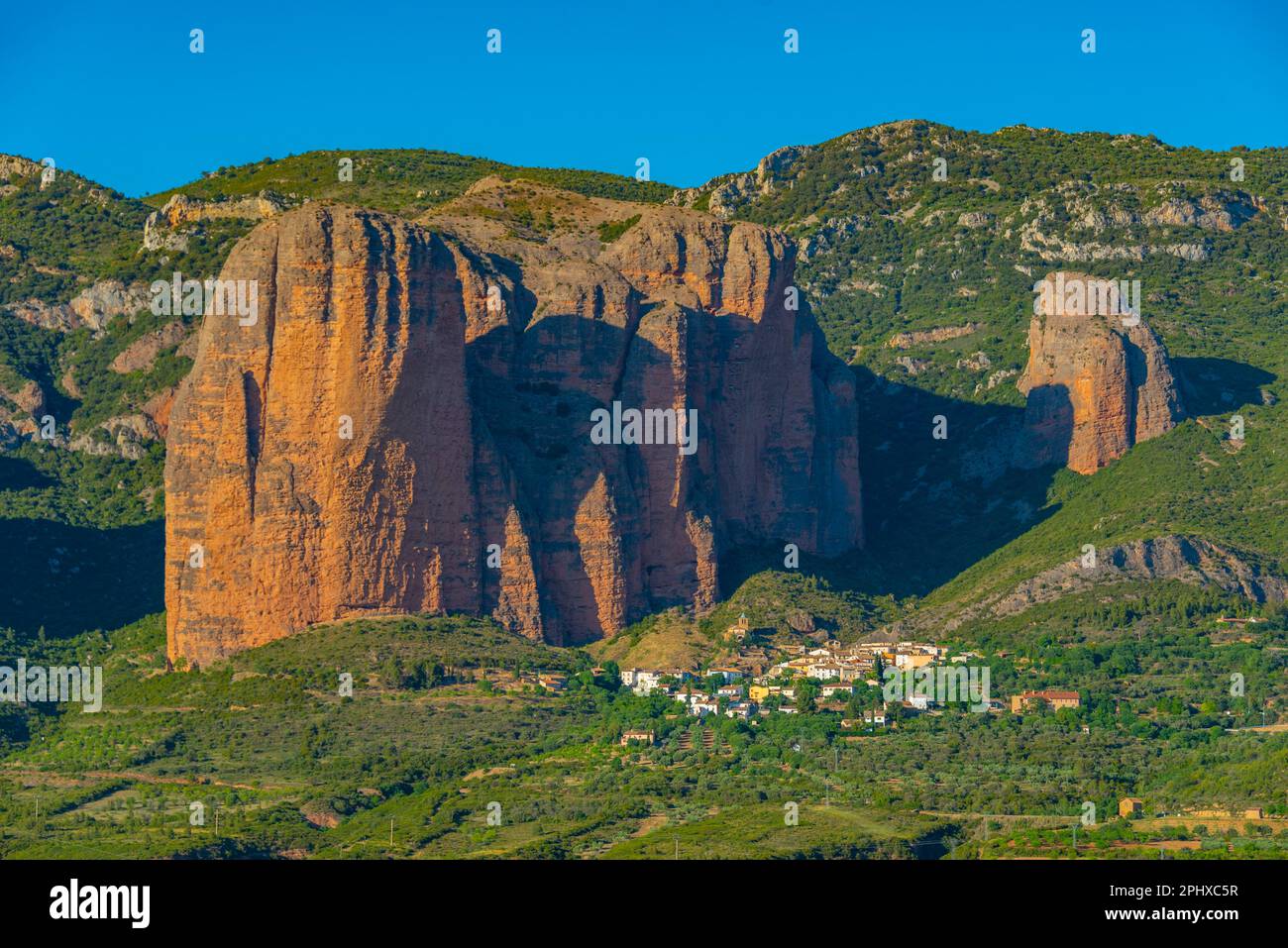 mallos de riglos-Klippen in Spanien. Stockfoto