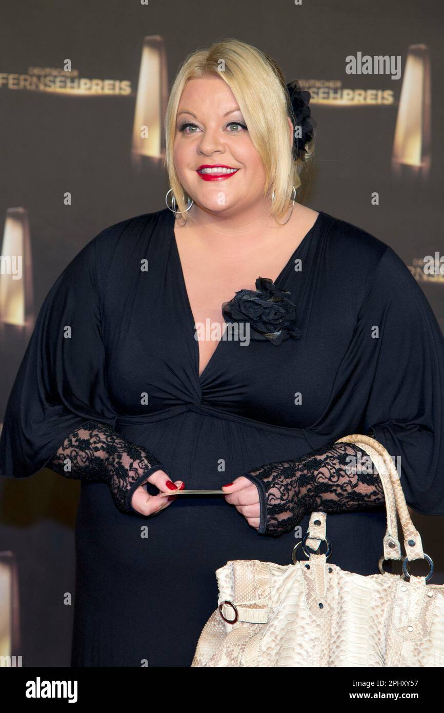 ARCHIVFOTO: Tine WITTLER wird am 1. April 2023 50 Jahre alt, Tine WITTLER, Moderatorin, roter Teppich, Red Carpet Show, Präsentation des deutschen Fernsehpreises 2012 in Köln, übertragen am 4. Oktober 2012, aufgenommen am 2. Oktober 2012. Â Stockfoto
