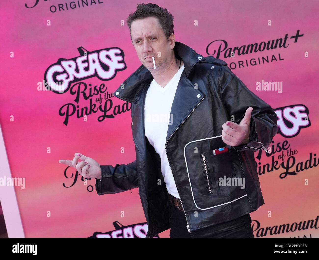 Los Angeles, USA. 29. März 2023. Chad Lindberg trifft am Mittwoch, den 29. März 2023, auf der Paramount's Original Series GREASE: RISE OF THE PINK LADIES Los Angeles Premiere in der Hollywood American Legion in Hollywood, Kalifornien, ein. (Foto: Sthanlee B. Mirador/Sipa USA) Guthaben: SIPA USA/Alamy Live News Stockfoto