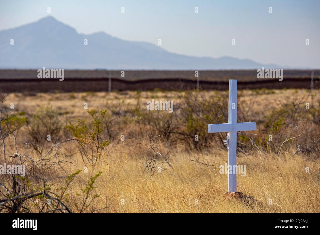 Douglas, Arizona, Liegt nördlich des Grenzzauns zwischen den USA und Mexiko. Die Überreste von fast 4 000 Migranten wurden in gefunden Stockfoto