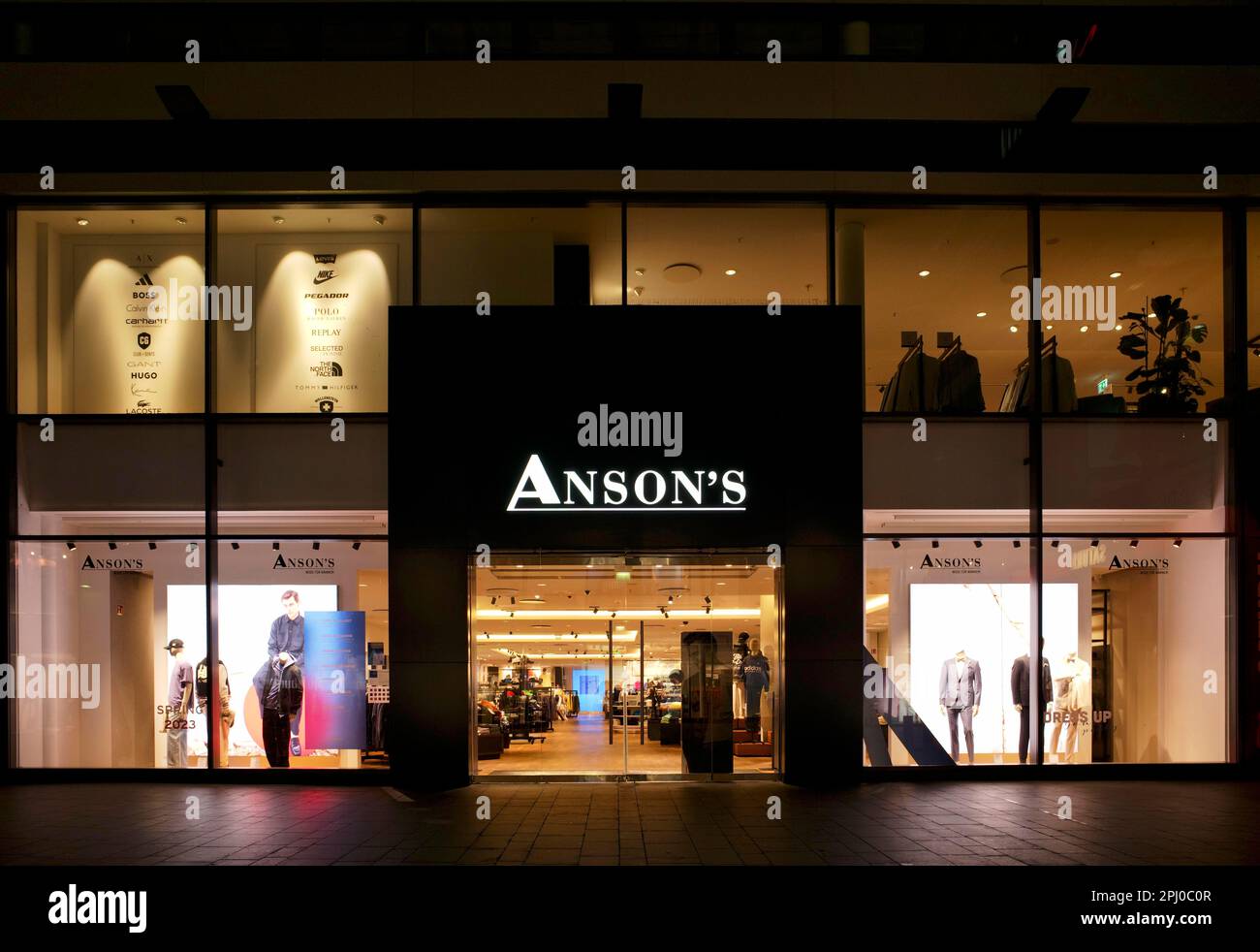 Ansons, Kaufhauskette, Nachtaufnahme, Mainz, Rheinland-Pfalz, Deutschland Stockfoto