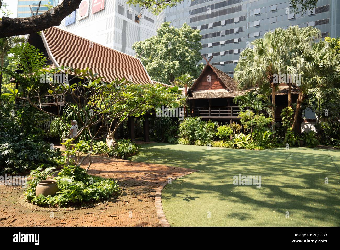 Ban Kamthieng, Kamthieng House, traditionelles Haus aus dem 19. Jahrhundert an der Soi 21 (Asoke), früher am Ufer von Mae Nam Ping, Chiang Mai gelegen. Stockfoto