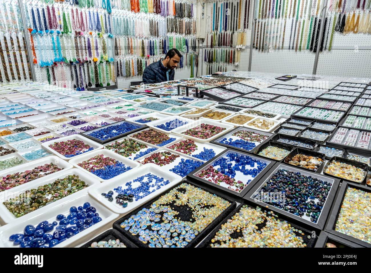 Ausstellungsstand, Mineralien, raue Edelsteine, Edelsteine, Perlen, INHORGENTA, Schmuckmesse Uhren Edelsteine, Luxus, München, Oberland Stockfoto