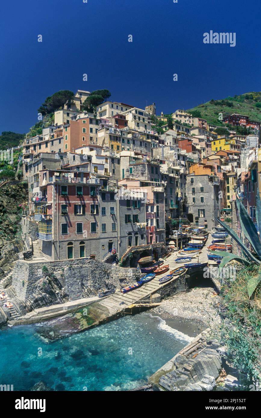 RIOMAGGIORE CINQUE TERRE NATIONALPARK LIGURISCHEN RIVIERA KÜSTE ITALIEN Stockfoto