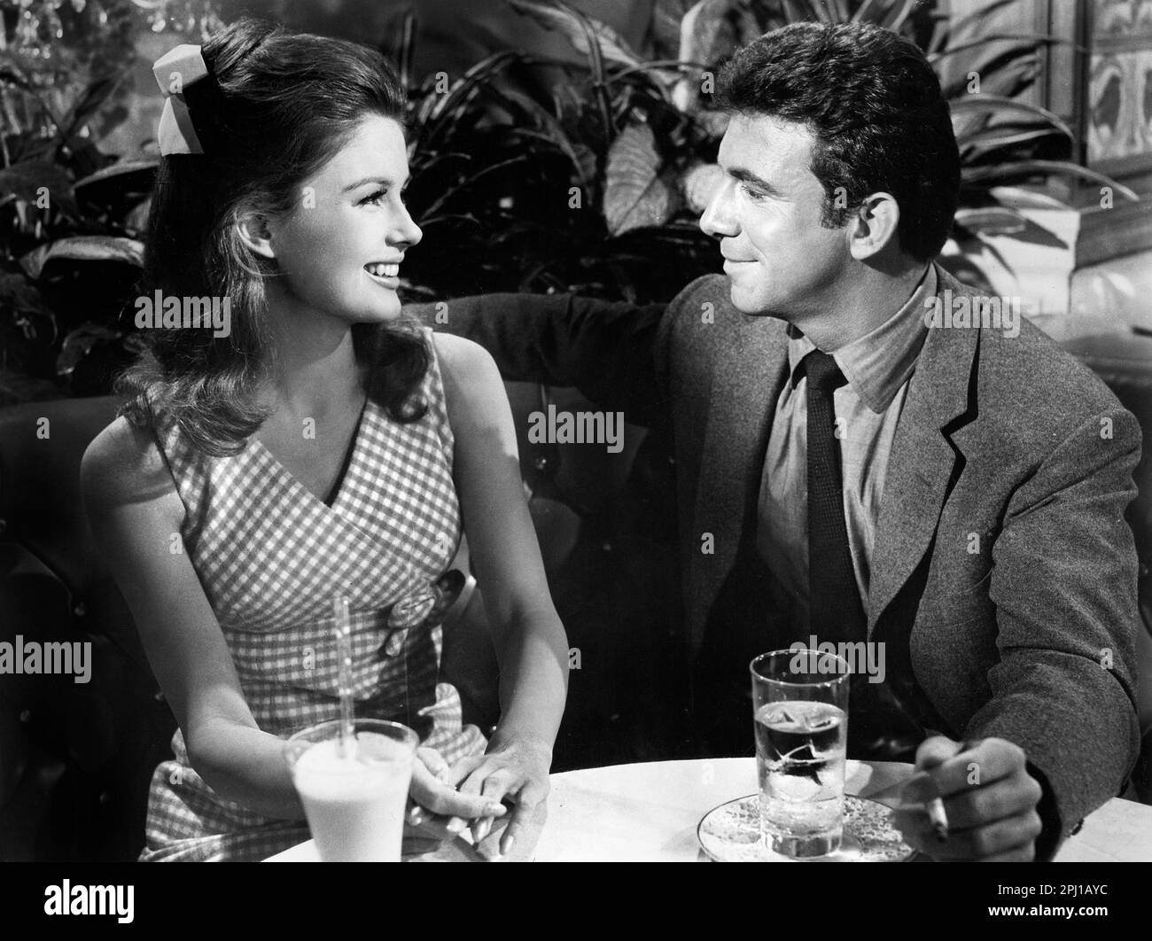 Pamela Tiffin, Anthony Franciosa, Drehort des Films "The Pleasure Seekers", 20. Century-Fox, 1964 Stockfoto