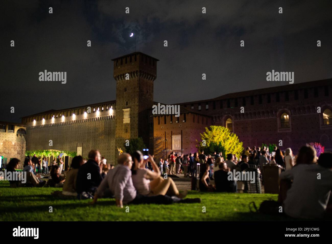 Kostenloses öffentliches Konzert im Castello Sforzesco. Mailand, Italien Stockfoto