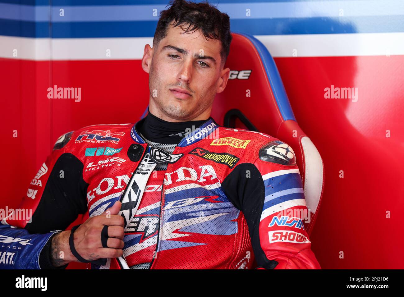 Xavi Vierge aus Spanien aus Team HRC mit Honda CBR1000 RR-R während der SBK Motul FIM Superbike World Championship: Catalunya Testtag 1 auf dem Circuit de Barcelona-Catalunya in Montmelo, Spanien. (Kredit: David Ramirez / Dax Images) Stockfoto