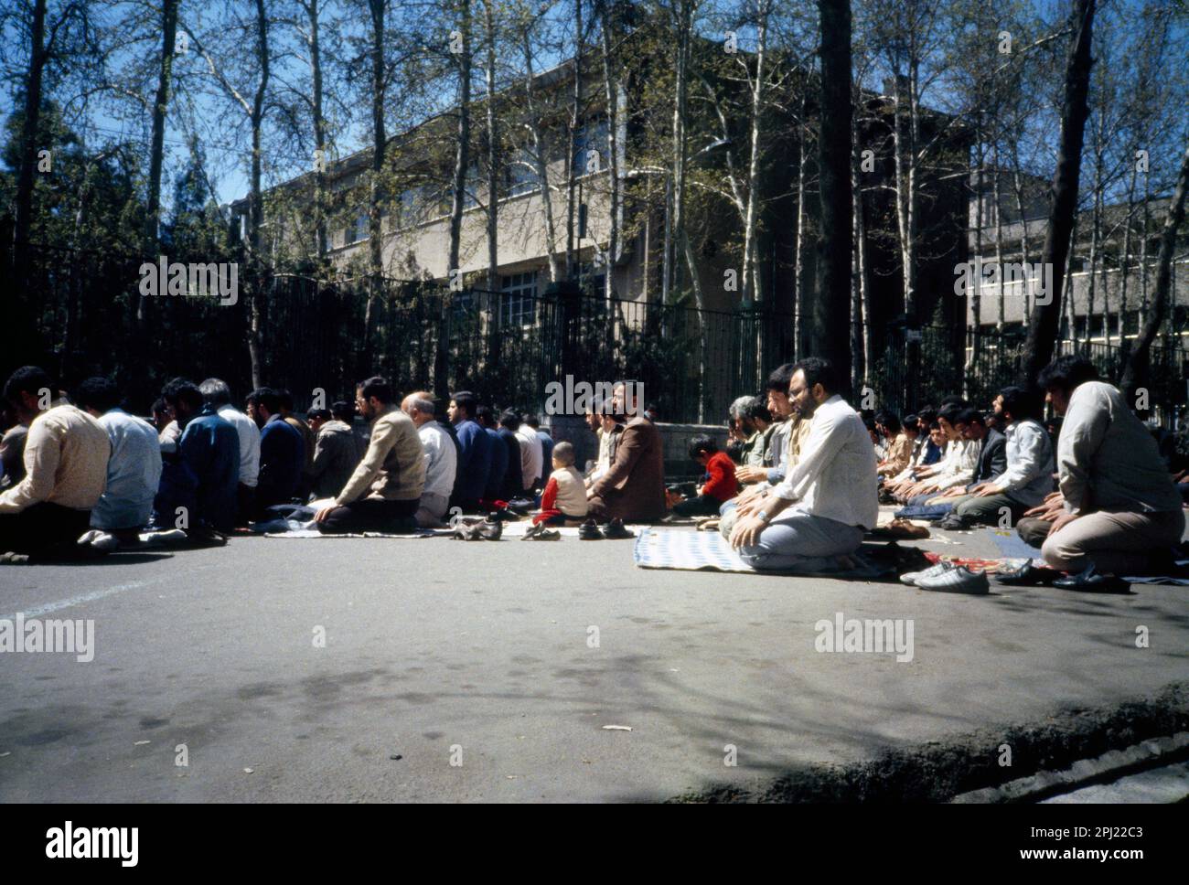 Teheran Iran Men at Open Air Prayers at Eid Stockfoto