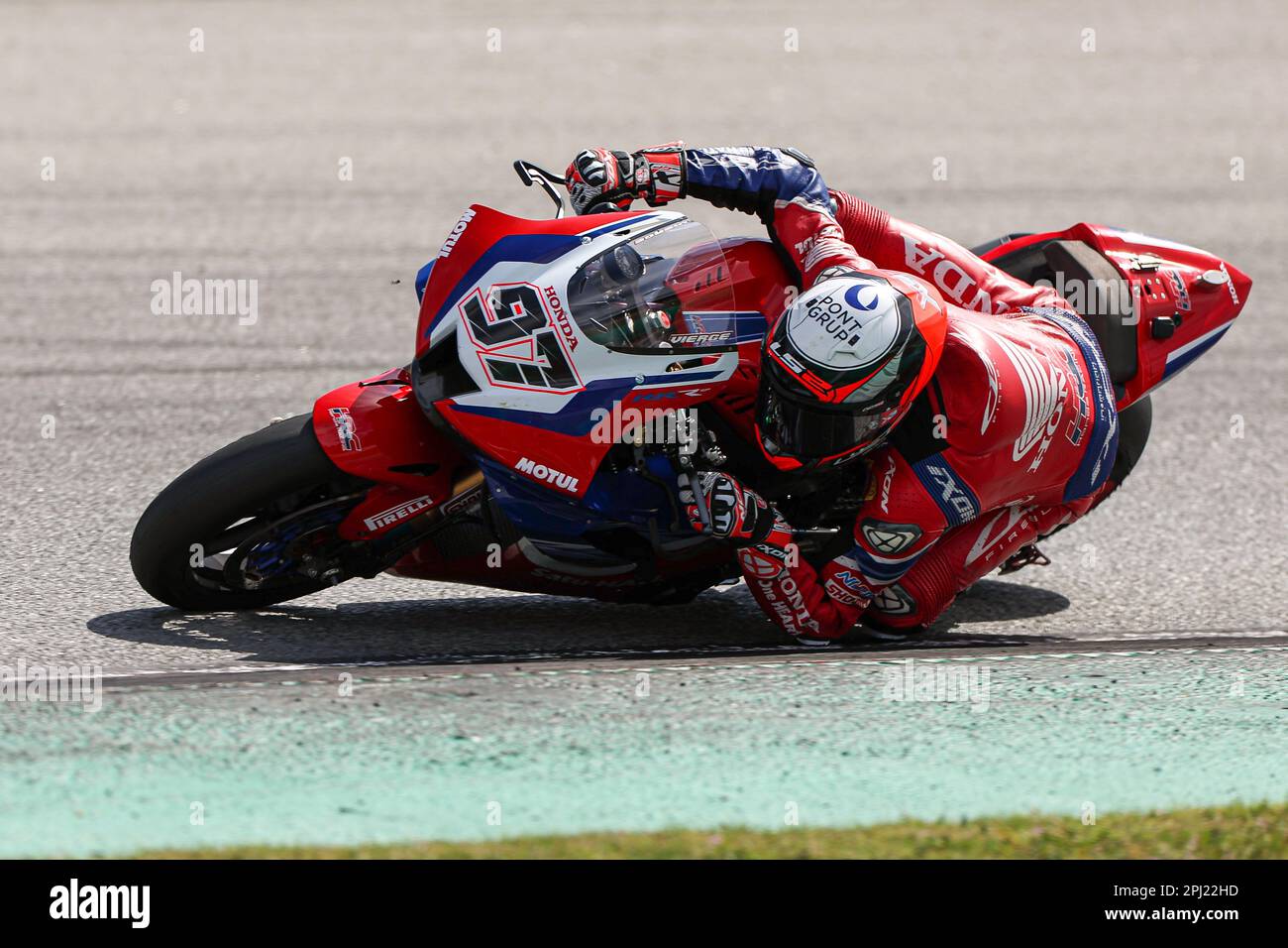 Xavi Vierge aus Spanien aus Team HRC mit Honda CBR1000 RR-R während der SBK Motul FIM Superbike World Championship: Catalunya Testtag 1 auf dem Circuit de Barcelona-Catalunya in Montmelo, Spanien. (Kredit: David Ramirez / Dax Images) Stockfoto